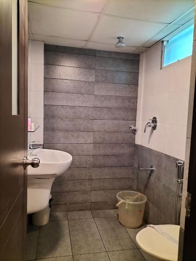 Hotel Saas Residency Kozhikode Esterno foto
