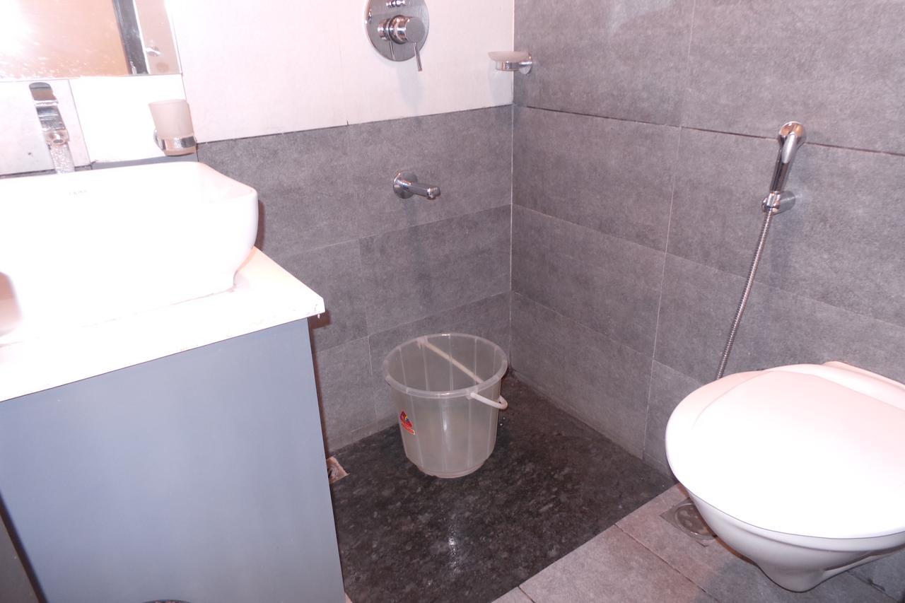 Hotel Saas Residency Kozhikode Esterno foto