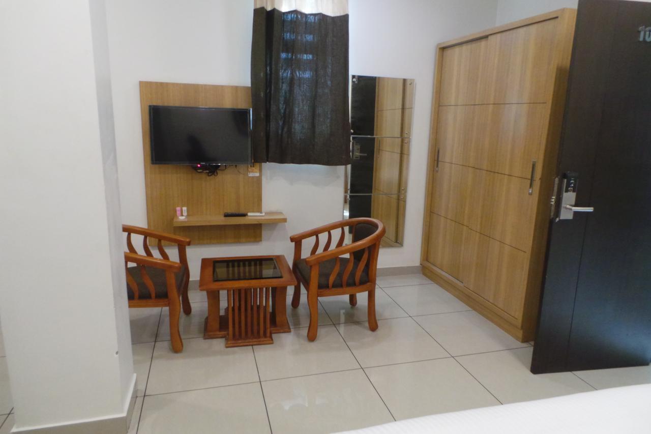 Hotel Saas Residency Kozhikode Esterno foto