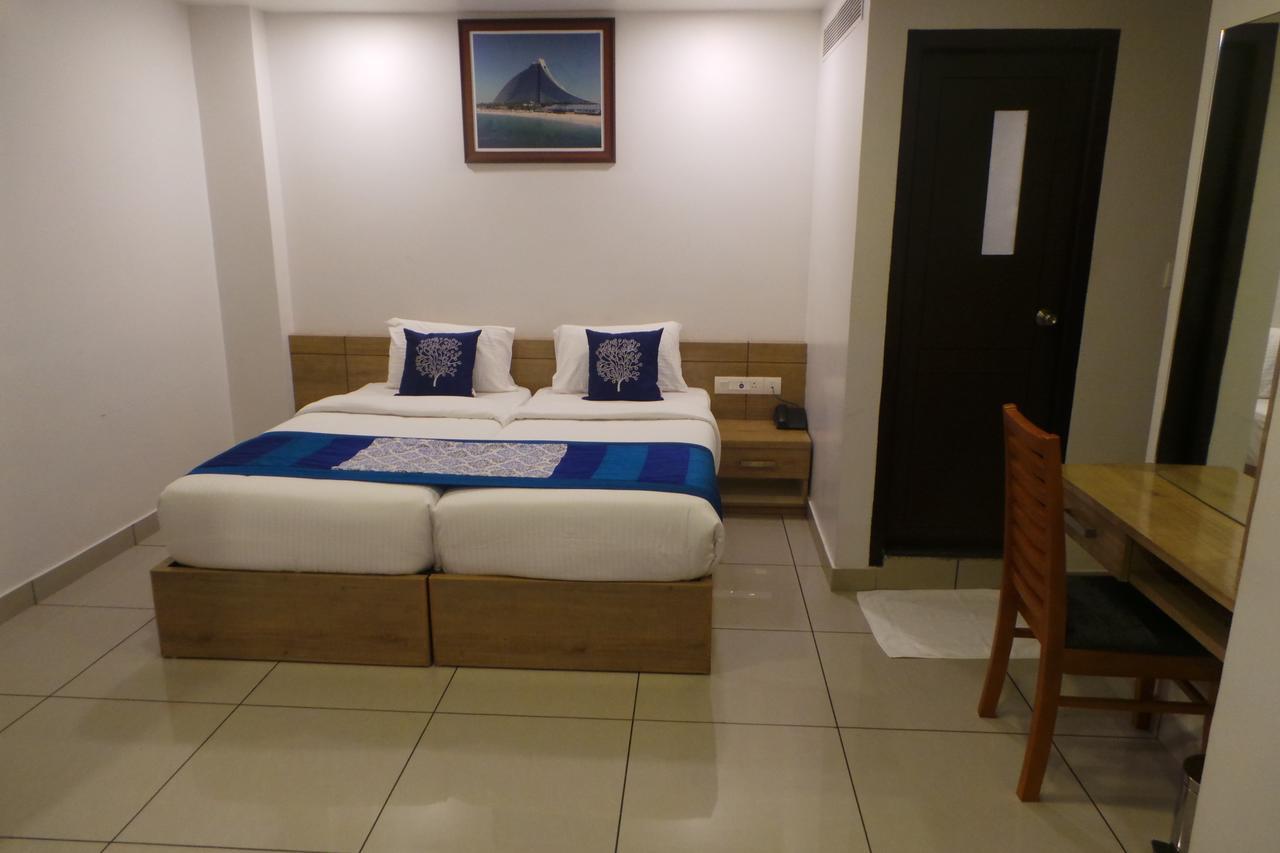 Hotel Saas Residency Kozhikode Esterno foto