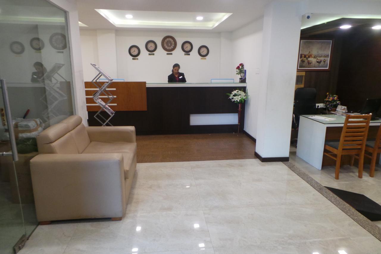 Hotel Saas Residency Kozhikode Esterno foto