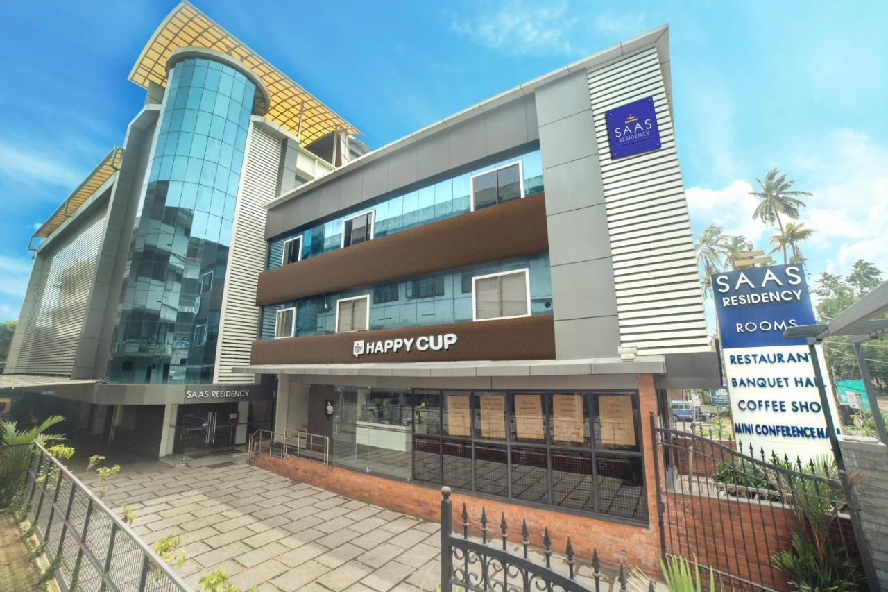 Hotel Saas Residency Kozhikode Esterno foto